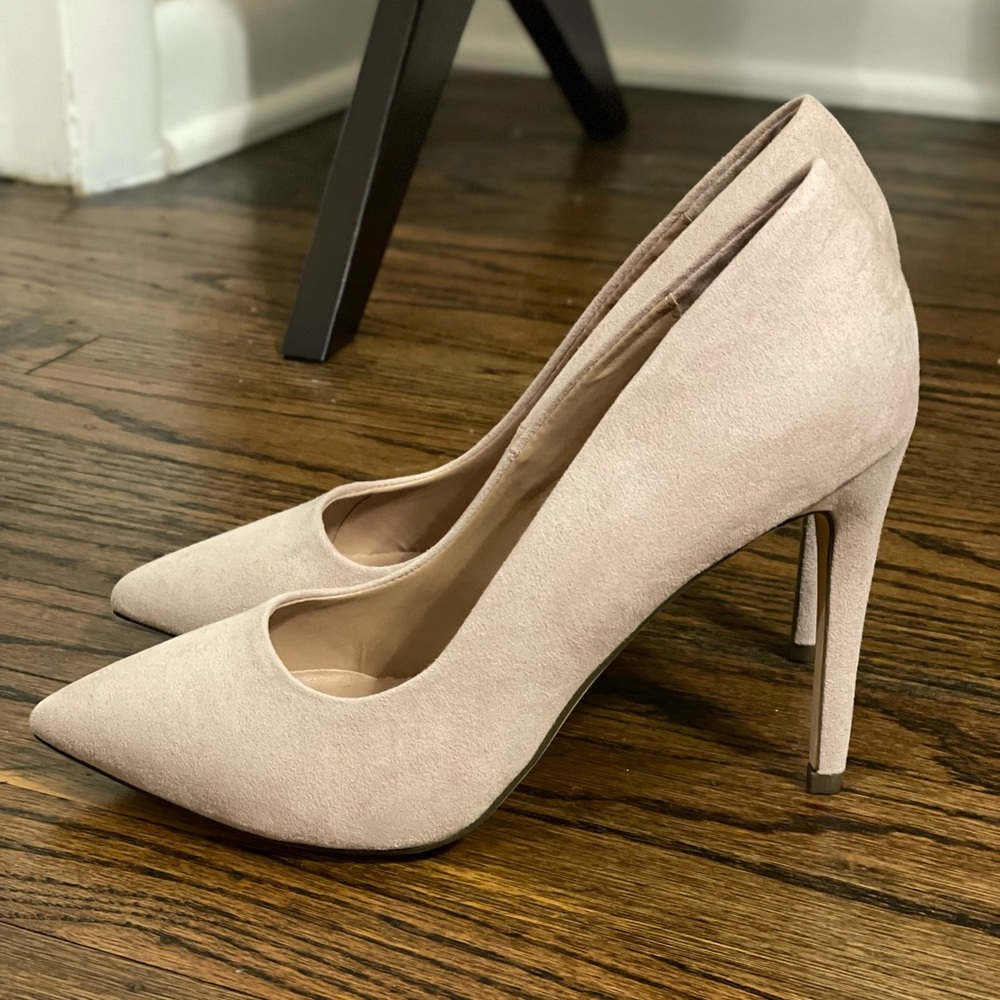 Cream, suede pumps, size 7. Like new!! Worn once